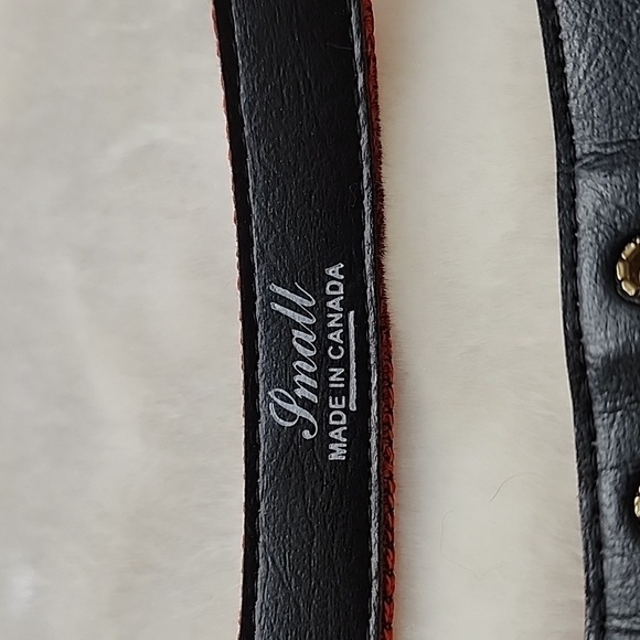 Small Canada Belt 28-34 size - Picture 5 of 8